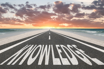 你爱的不是我,你心里还藏着谁,你爱的不是我,是否是我错了,是什么歌里的？