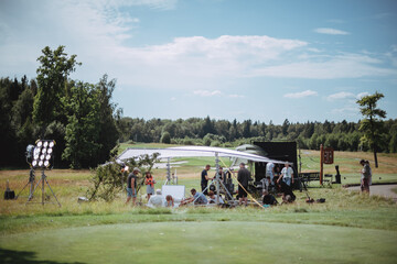 你爱的不是我,你心里还藏着谁,你爱的不是我,是否是我错了,是什么歌里的？